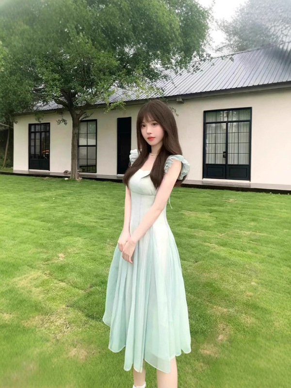 法式高级氛围感气质超仙连衣裙女夏季新款海边显瘦收腰设计仙女裙|undefined