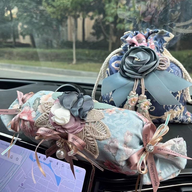 New Car Activated Carbon Bag for Home Use, Car-Mounted Bamboo Charcoal Bag for New Car Interior to Absorb and Remove Odors