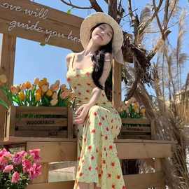 新品亚马逊欧美轻熟纯欲风黄色碎花吊带连衣裙女法式性感茶歇长裙