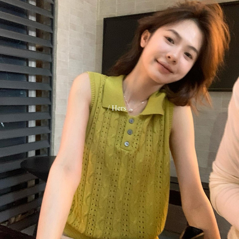 Hers a Spoonful of Sweetness Summer Korean Style Simple Everyday Versatile Slim Fit Polo Collar Knitted Vest for Women 08175