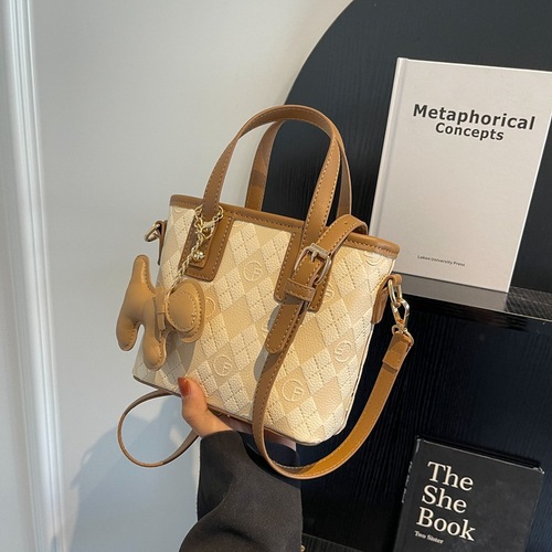 Niche color matching rhombus handbag for women  new style simple trendy fashion bucket bag casual versatile crossbody bag