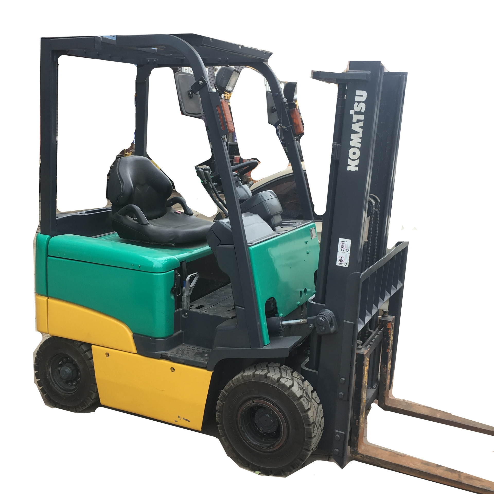 1.5吨KOMATSU叉车四轮平衡重式电动叉车两节自由提升门架升高3米