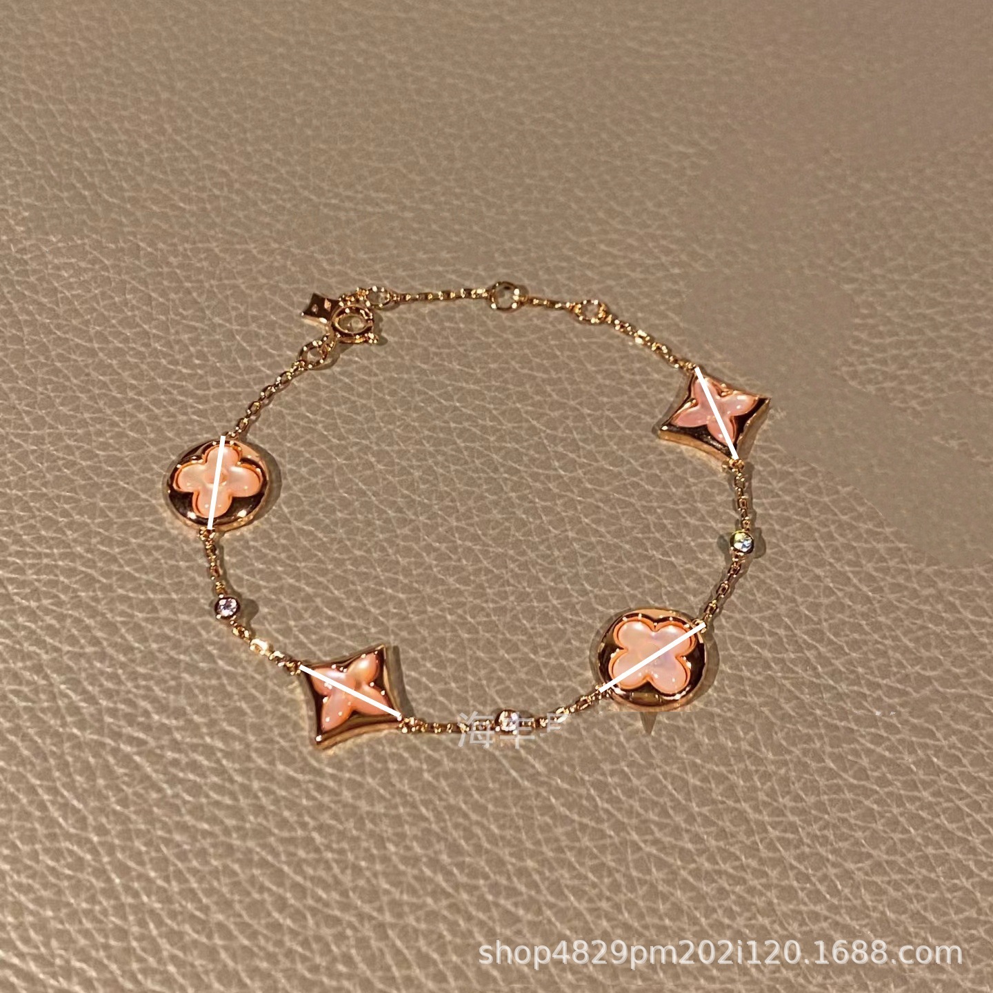 ロバの家四葉草四花五花ブレスレット女性用18Kローズゴールドメッキ軽奢菱形丸型白貝母ネックレスins