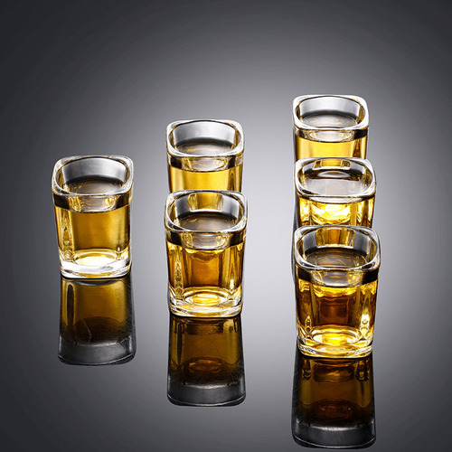 Liquor glass, small wine glass, liquor glass, jug, wine cup, commercial small one-cup wine dispenser set for home use