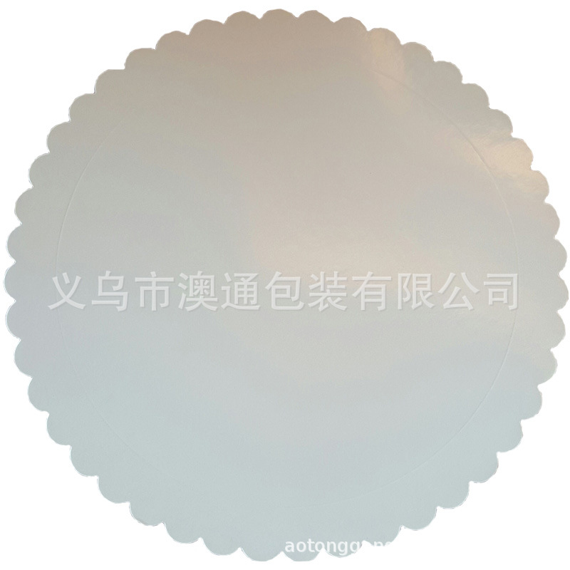 圆形纸托各种尺寸，波浪边，有压线蛋糕纸托