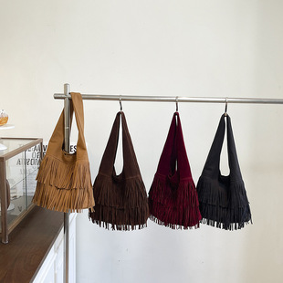 Trendy Fashion Tassel Frosted Versatile Large-Capacity Underarm Bag for Women New Stylish Personality Casual Exquisite Shoulder Bag