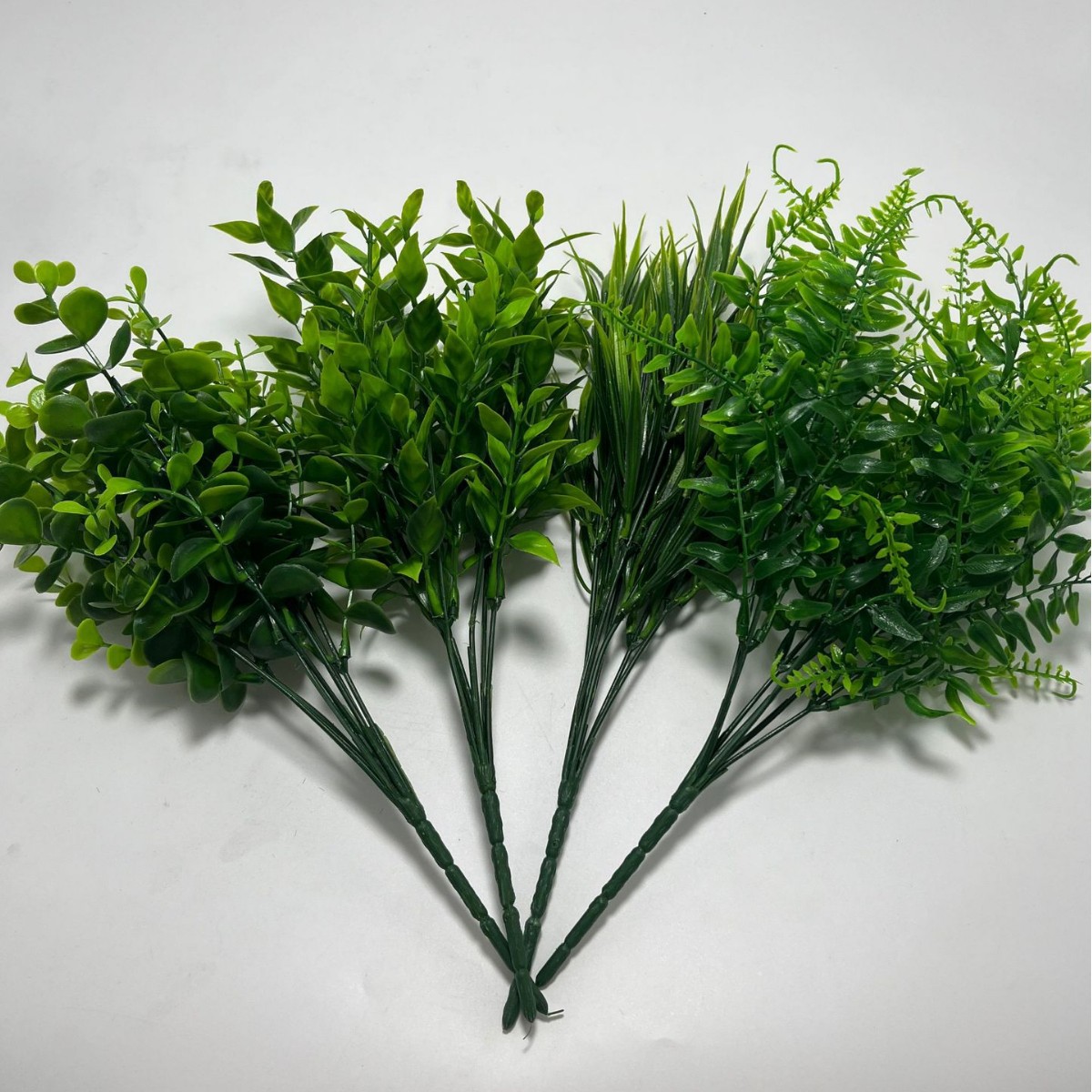 跨境仿真尤加利叶蕨类假花束 家居绿植盆栽装饰塑料水草假植物
