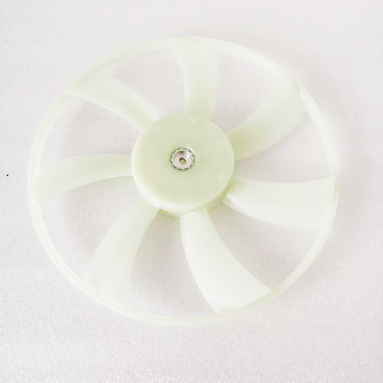 Toyota Yaris/Vios 16361-Bz190 Fan Blade Style Consultation