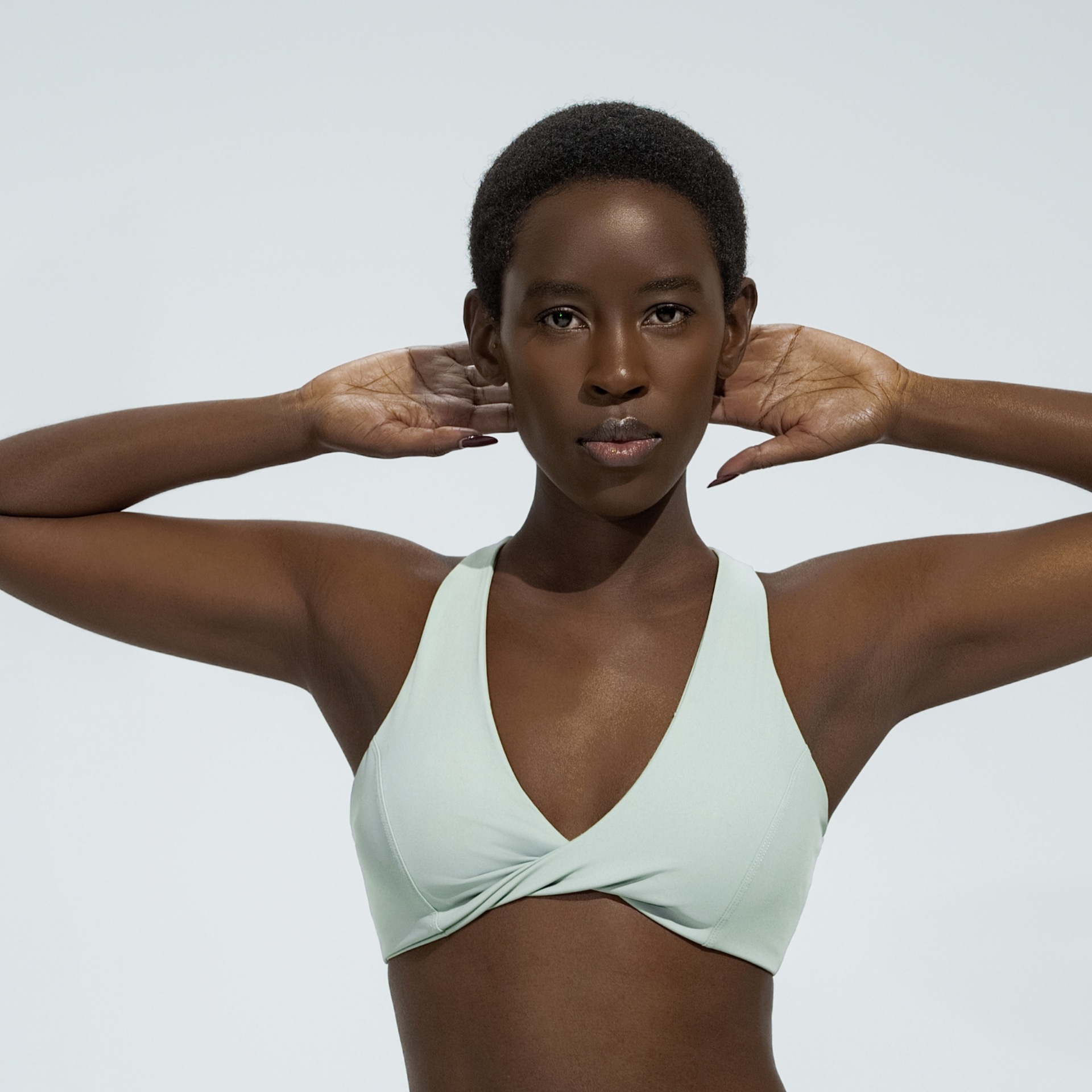Cross-border ins nueva sensación de desnudez ropa interior deportiva casual para mujeres sujetadores de yoga ajustados y rápidos para correr ropa de fitness