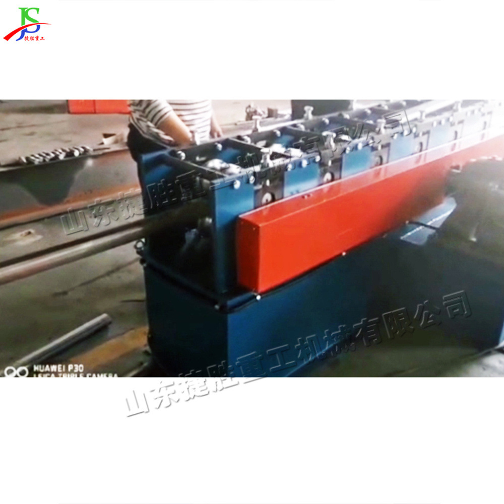 Máquina de tubería elíptica de tubo redondo variable máquina de tubería horizontal máquina de aplanamiento de tubería de marco de fábrica equipo de formación de tubería elíptica totalmente automático