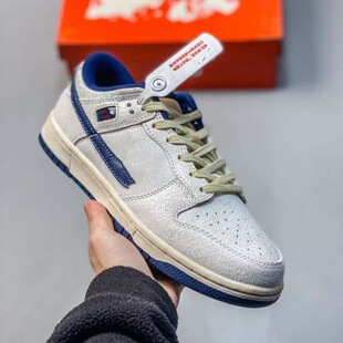 ����sneakers��ԭ�߰汾Dunk�R���޶���Ь�r����Ů�ٴ����e�\��Ь