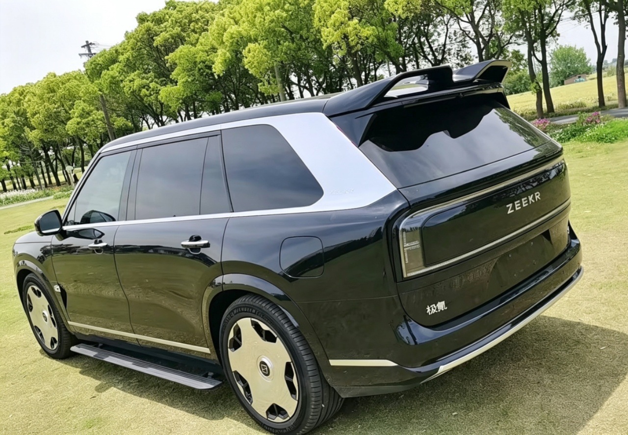 Suitable for 25-26 Models of Zeekr 9X Rear Roof Wing Surround Modification Front Lip Rear Lip Small Surround Tail Wing Kit