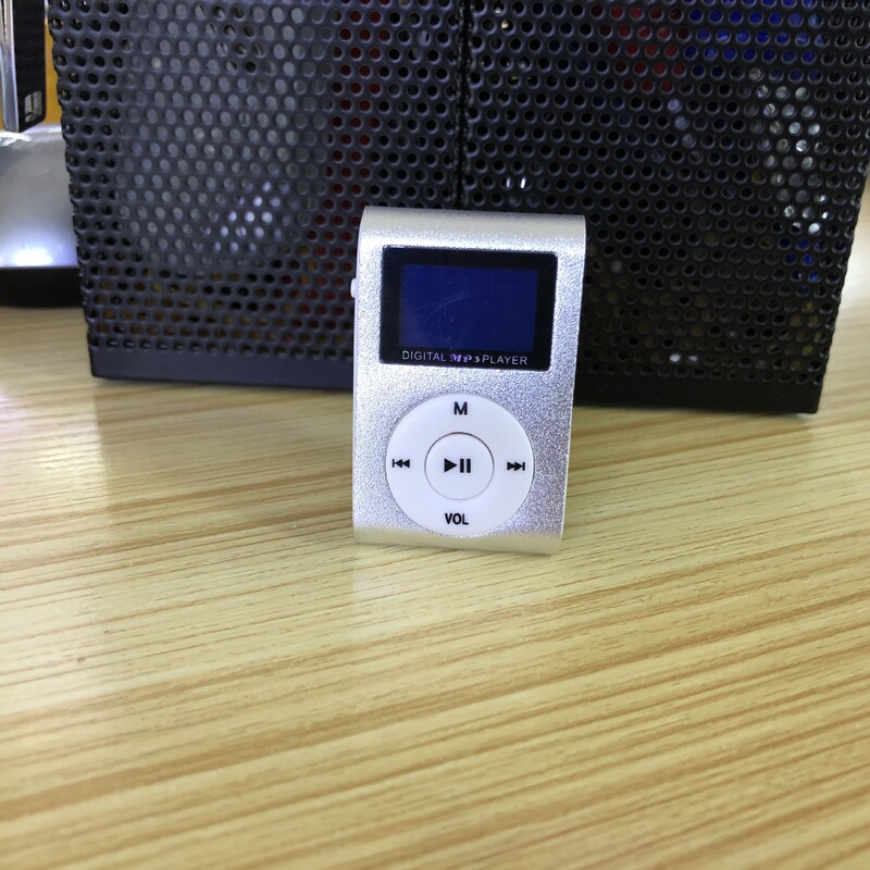 スクリーン付き金属クリップカードmp3音楽プレーヤーミニクリップmp3学生ウォークマンプレゼント卸売りmp3|undefined