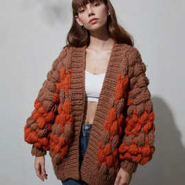 现货 跨境欧美外贸新款纯手工棒针撞色条球球毛衣外套sweater女