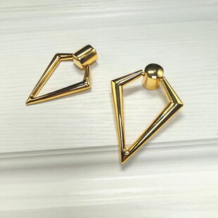 �p�ݺ��s�\�Ͻ��ϴ��^�����ֆο׽�ɫ�����b����Ҿ�����