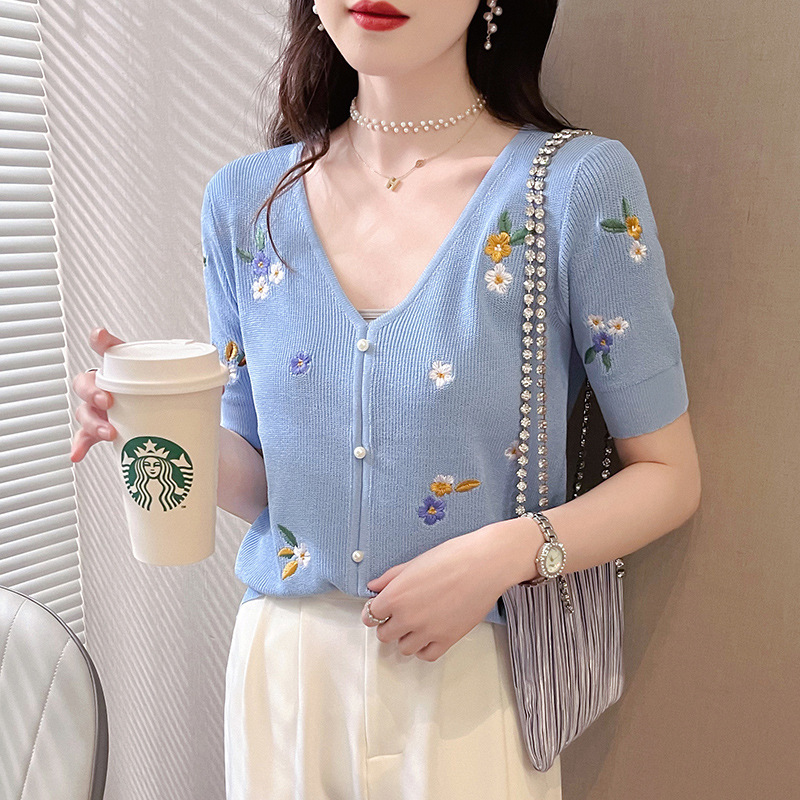 New Floral V-Neck Short-Sleeve Knit Cardigan with a Youthful and Versatile Design, Summer Jacquard Stylish Knit Top