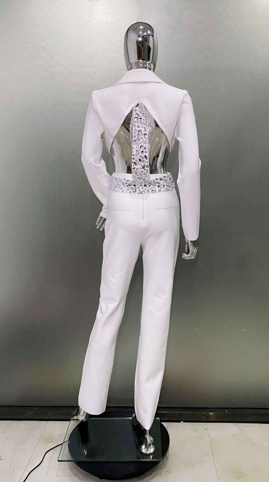 Luxury Crystal-Embellished Open-Back Top & Skinny Pants Set – Sexy Cutout Outfit For Nightlife & Evening Glam (XS-L, Black/White)​_ecoleips.com