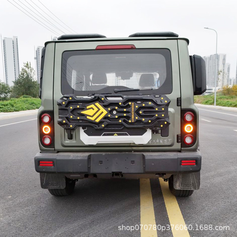Beijing 212 roof rack ladder side account off-road modification roof expansion platform storage rack travel rack