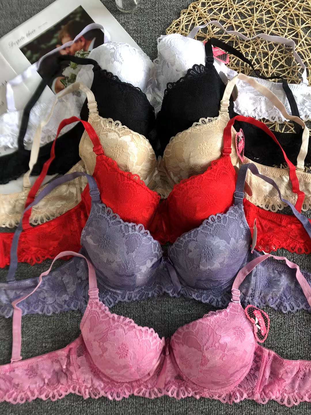 Comercio exterior nuevo exterior europeo y americano ropa interior de las mujeres individuales cómodo con anillo de acero más tamaño sujetador fábrica al por mayor