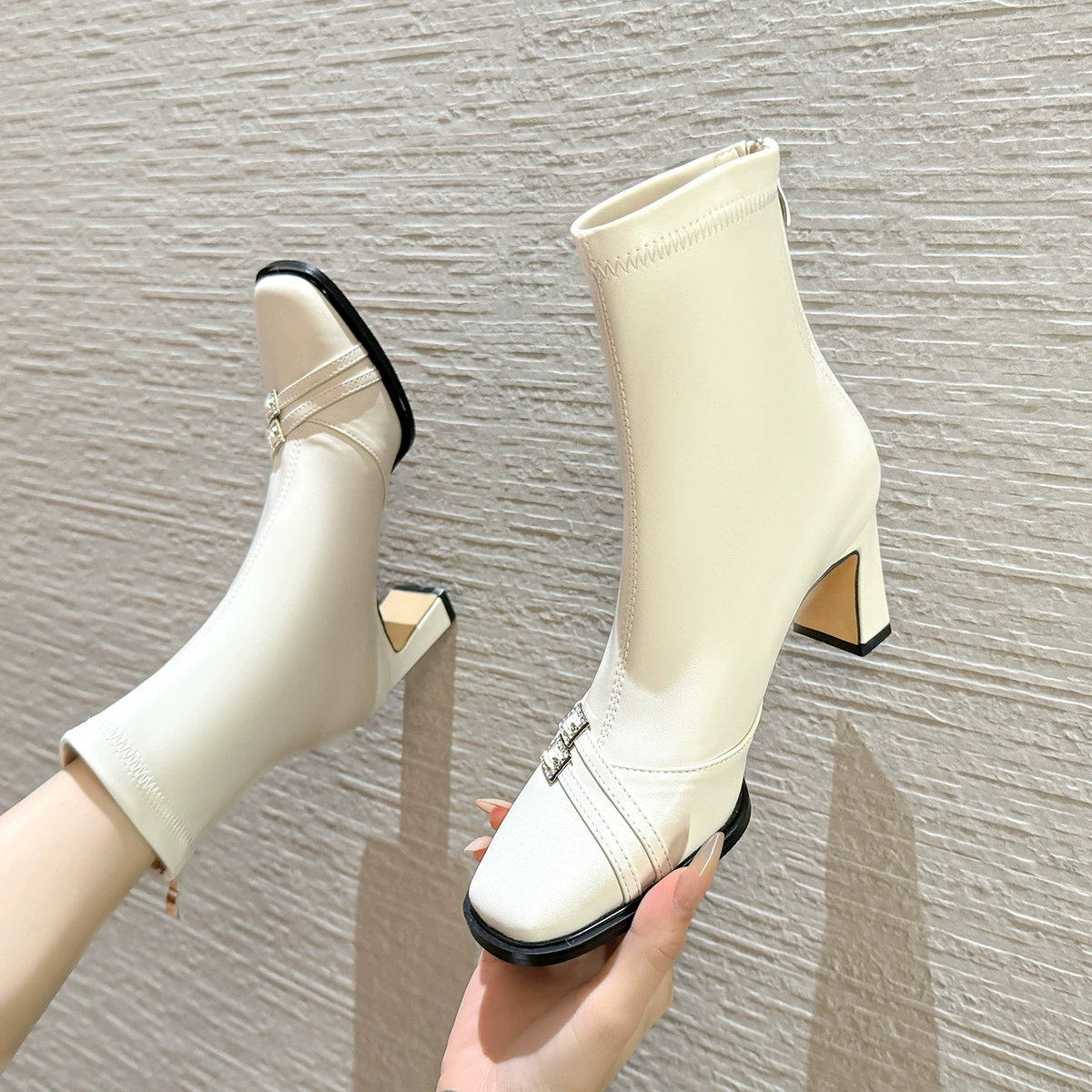 981-6 после застежки-молнии эластичные модные сапоги женская осень-зима 2024 новая мода ретро короткие сапоги низкий каблуки