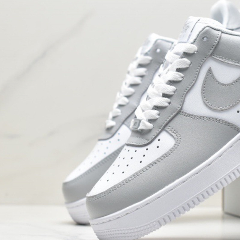 莆田企業レベルの純粋なオリジナル AF1 ピュアホワイトロートップスニーカー多用途カップルスポーツ白靴男性と女性のカジュアルシューズ|undefined