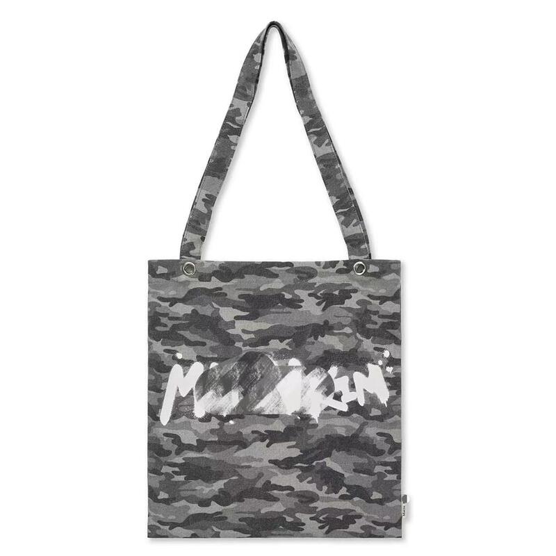 Korean MK vintage camouflage canvas bag, sweet and cool style, large capacity shoulder tote bag with letter logo, camouflage canvas bag Korean MK vintage camouflage canvas bag, sweet and cool style, large capacity shoulder tote bag with letter logo, camouflage canvas bag