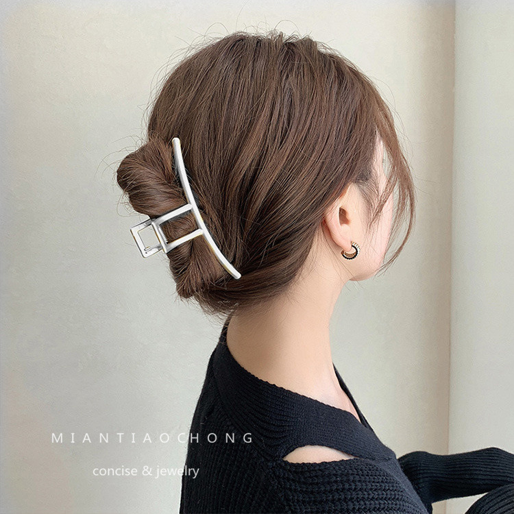 15g Weight Hair Clip, Hairpin, Hair Claws Hair Accessories Type 1 Piece Quantity Holiday, Daily Occasion Alloy, Metal Material Star, Solid Color Pattern Women's Gender Hollow Out Design Casual, Simple Style Style Casual Simple Style Women's Star Solid Color Alloy Metal Hollow Out Hair Clip Hairpin Hair Claws 12