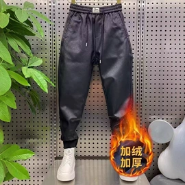 男式针织衫;男式夹克;男式休闲裤