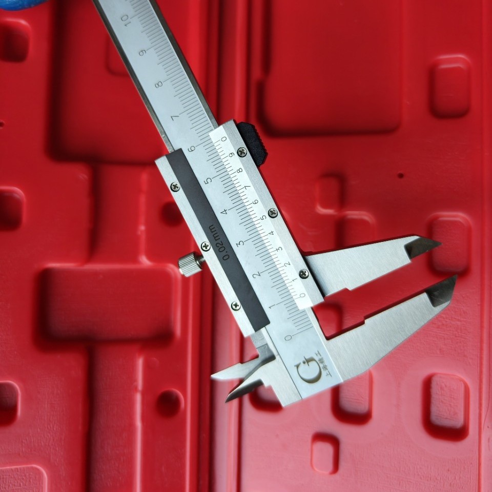 上量 游标卡尺0-200 300 500 1000 工业级 机械卡尺 高度测量工具