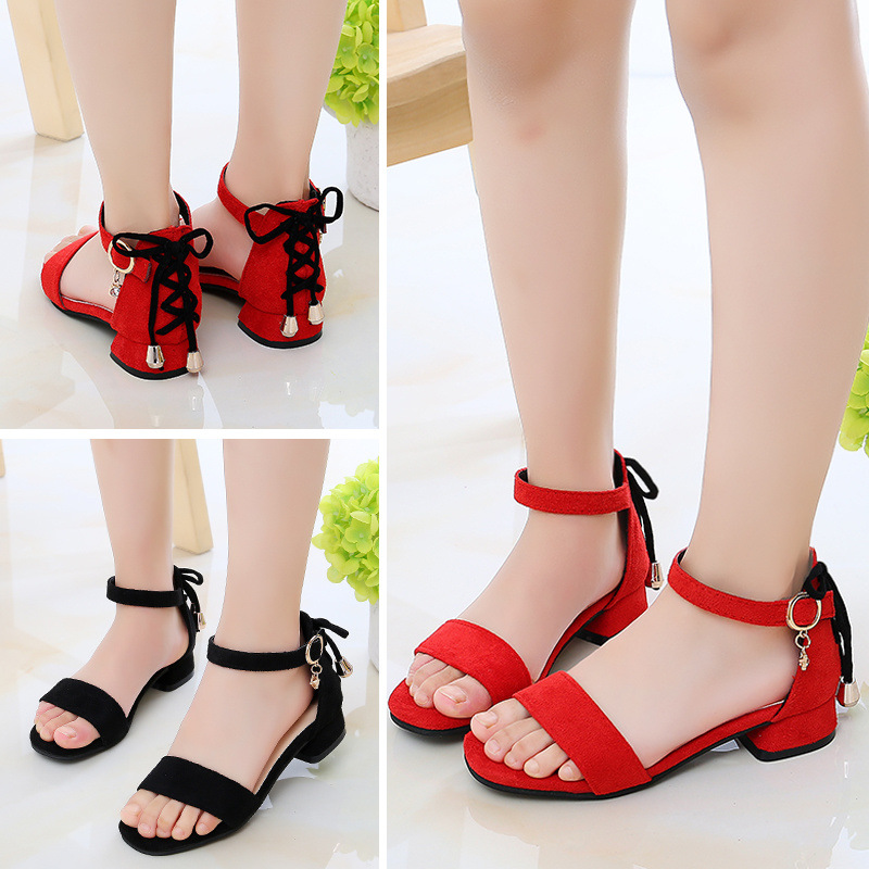 Sandalias para niñas 2025 nuevos zapatos de princesa para niños grandes de verano pequeños zapatos de princesa cómodos de tacón alto sandalias para niños