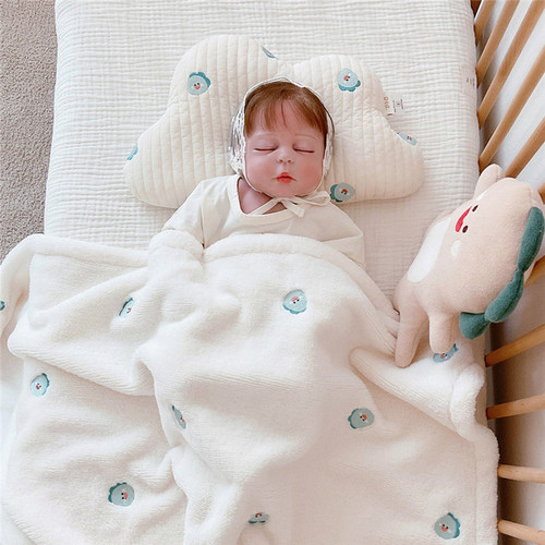 Korean ins baby shaping pillow, anti-eccentric embroidered newborn head shape correction, breathable and sweat-absorbent, universal for all seasons