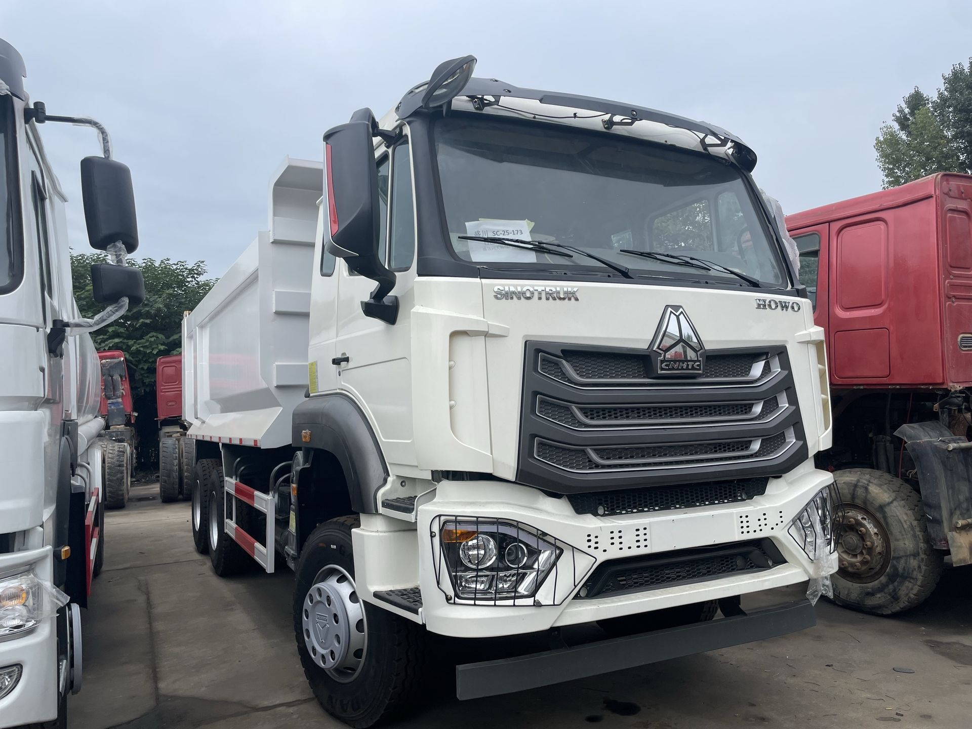 Exporting Refurbished Howo Nx 6X4 Dump Trucks, 10-Wheel Dump Trucks, Heavy-Duty Trucks to Africa