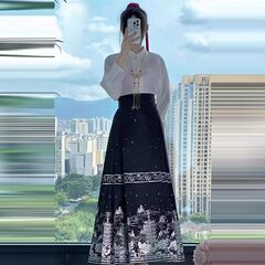 新しい中国式の婦人服は新しい改良された漢服の上着と国風の馬のスカートの2つのセットを着ています。