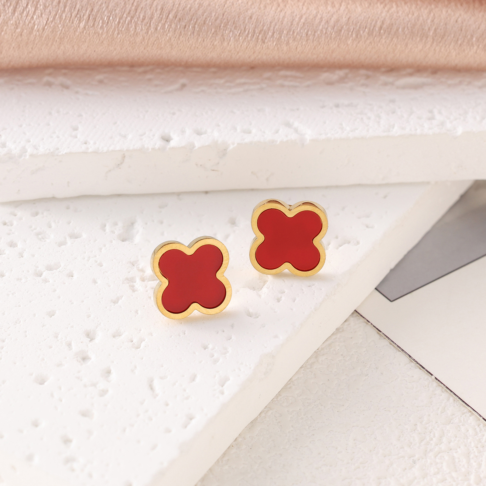 627 레드 귀걸이 (단면)