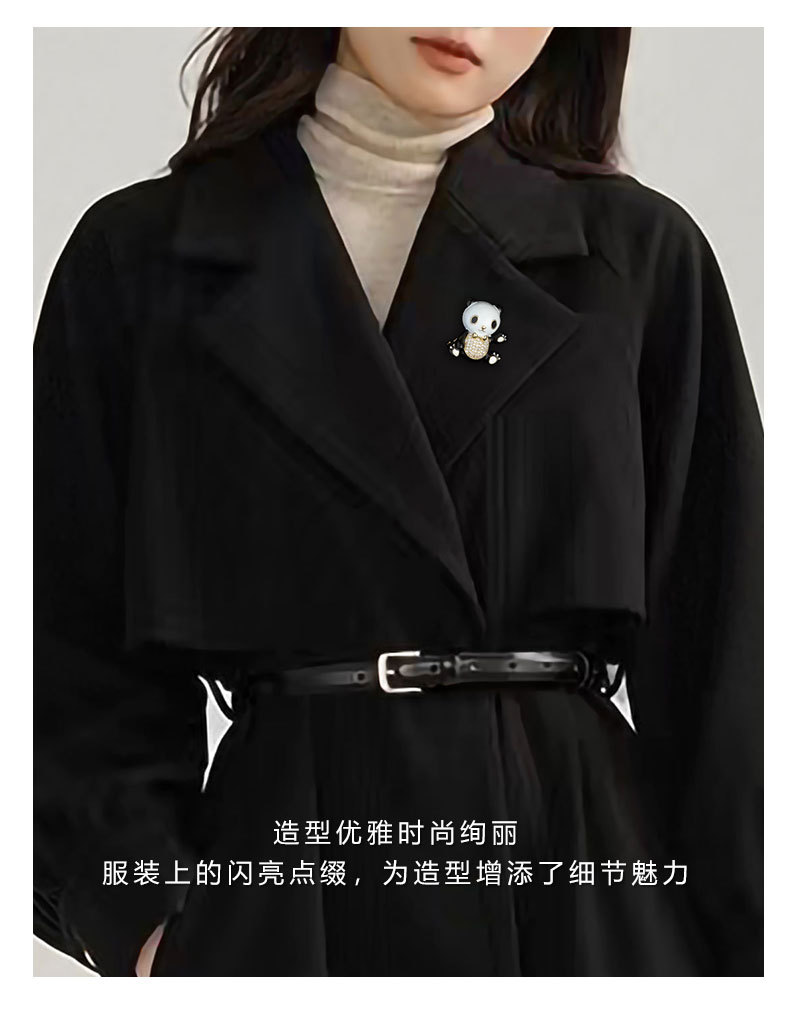 国风可爱招手小熊猫胸针时尚简约轻奢风动物胸花新款萌