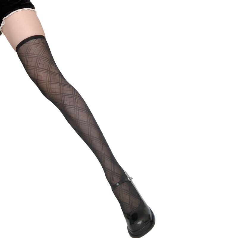純欲の大きさの方眼の黒い糸は膝の長い筒の菱格の純欲のストッキングの黒い底のストッキングを使います。|undefined