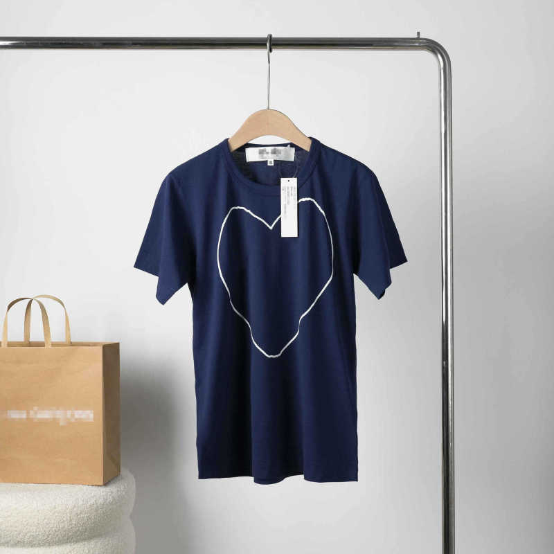 Japanese Cdg Comme Des Garçons Play Navy Blue Heart-Pattern Short-Sleeve T-Shirt Unisex Round Neck Printed T-Shirt Japanese Cdg Comme Des Garçons Play Navy Blue Heart-Pattern Short-Sleeve T-Shirt Unisex Round Neck Printed T-Shirt