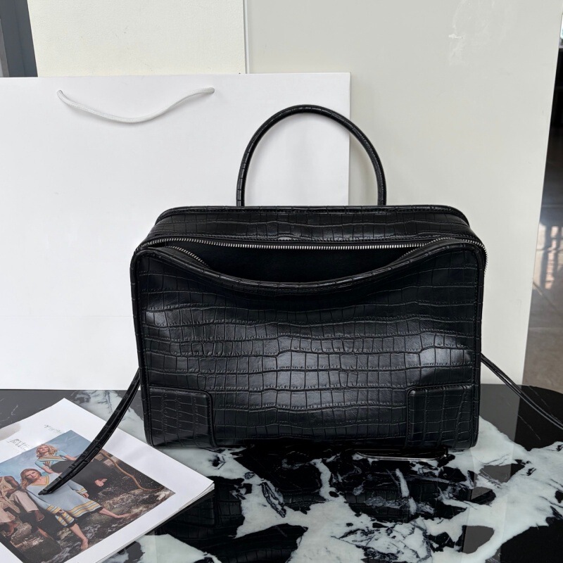 Luojia High-Quality 180 Bowling Bag Celebrity Style Crocodile Pattern Genuine Leather Handbag Large Capacity Crossbody Bag for Women Luojia High-Quality 180 Bowling Bag Celebrity Style Crocodile Pattern Genuine Leather Handbag Large Capacity Crossbody Bag for Women