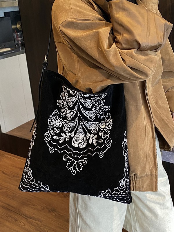 Otoño y invierno mochila de cuero de seda esmerilado bolsas de estilo nacional bordadas bolsas de estilo de mujer gran capacidad relajada sensación de relajación bolsas de hombro