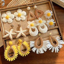 彩色编织花朵耳钉女高级感多巴胺耳环轻奢小众海边度假风耳坠耳饰