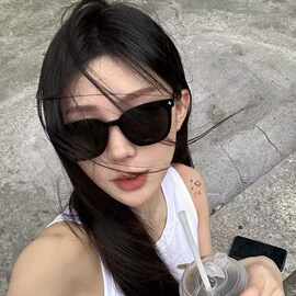 2025新款墨镜女复古方框方圆脸显瘦防紫外线户外防晒太阳眼镜男潮