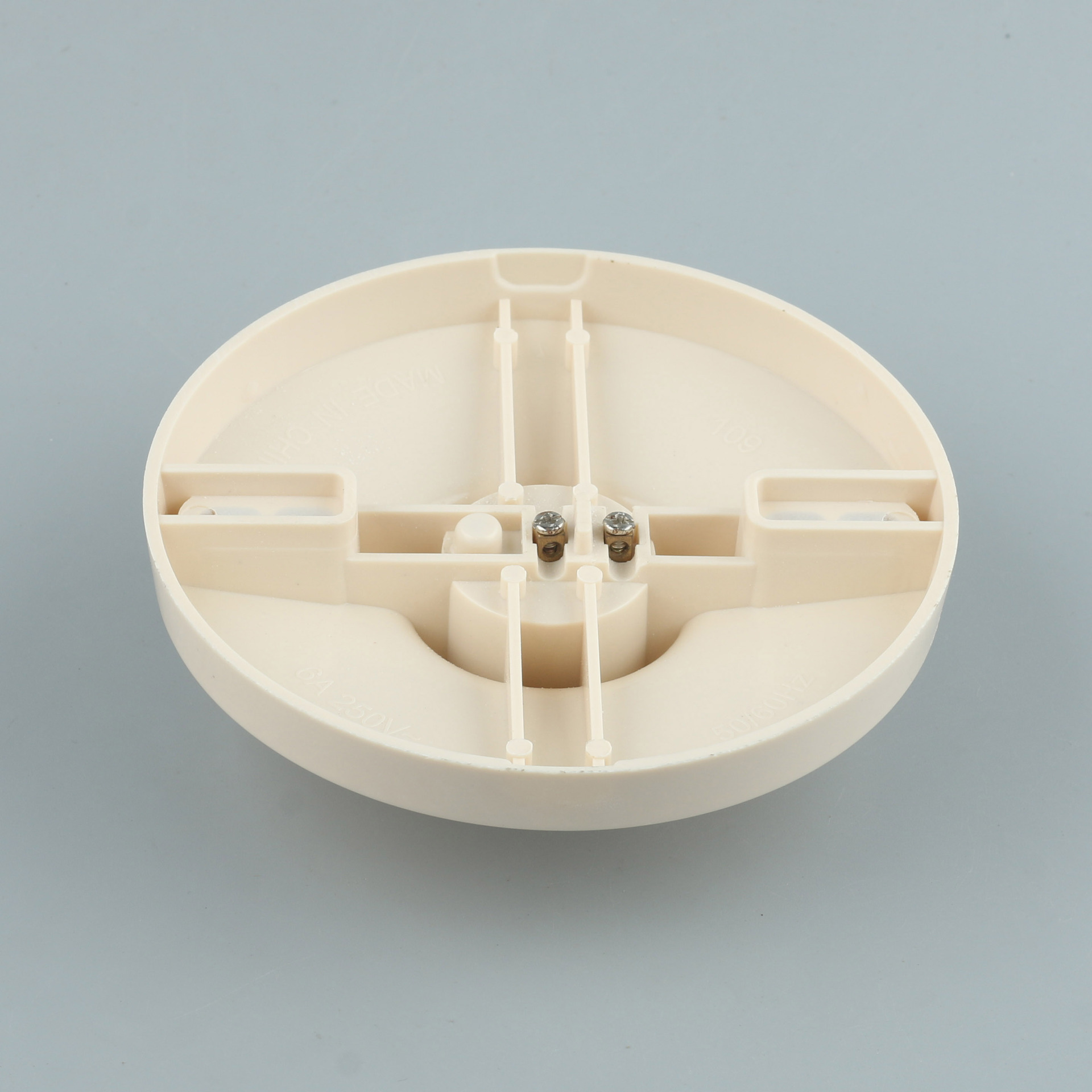 E27 redondo abierto soporte de lámpara plana de plástico ignífugo tornillo cabeza de lámpara de pared tipo techo base de bombilla LED