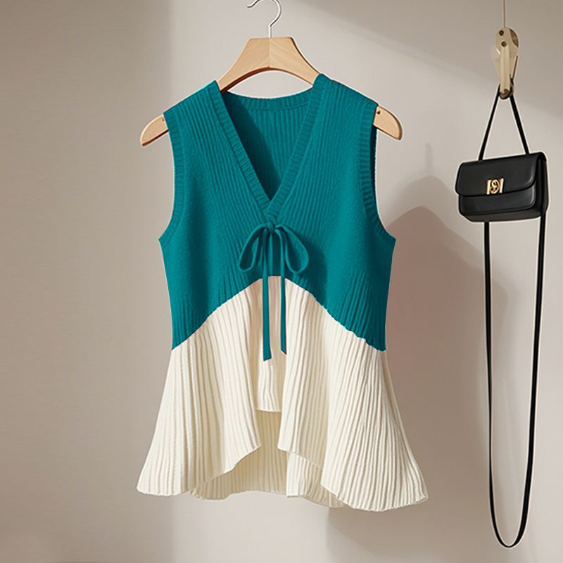 French-Style Light Luxury Chic Color-Blocking V-Neck Knit Top for Women, 2026 Spring/Summer New Design, Versatile and Slimming Vest French-Style Light Luxury Chic Color-Blocking V-Neck Knit Top for Women, 2026 Spring/Summer New Design, Versatile and Slimming Vest