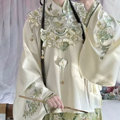 元の創明製の漢服の日常立襟刺繍琵琶馬面秋冬セットの明製交襟重工刺繍雲肩