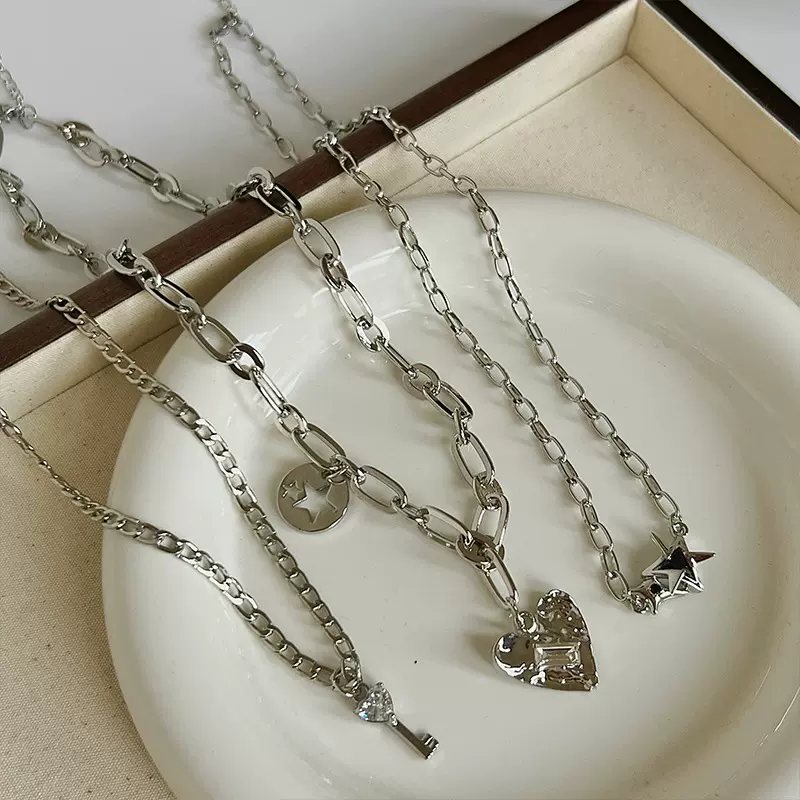 甜酷风锆石爱心钥匙项链女锁骨链小众设计ot扣毛衣链2023年新款潮