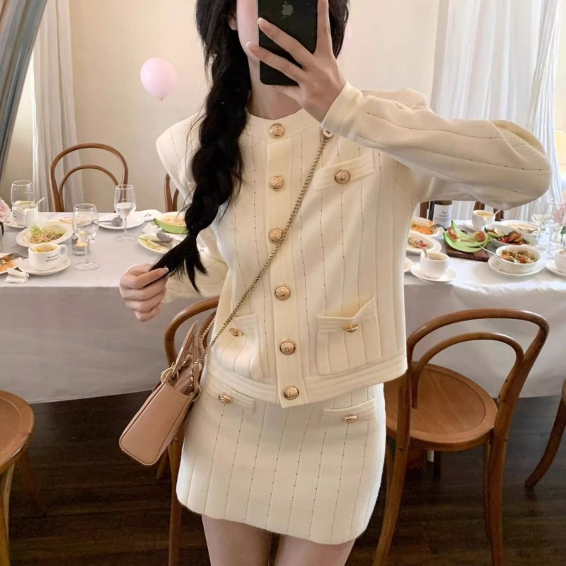 富家千金名媛针织套装女秋冬法式高级感小香风气质外套裙子两件套|undefined