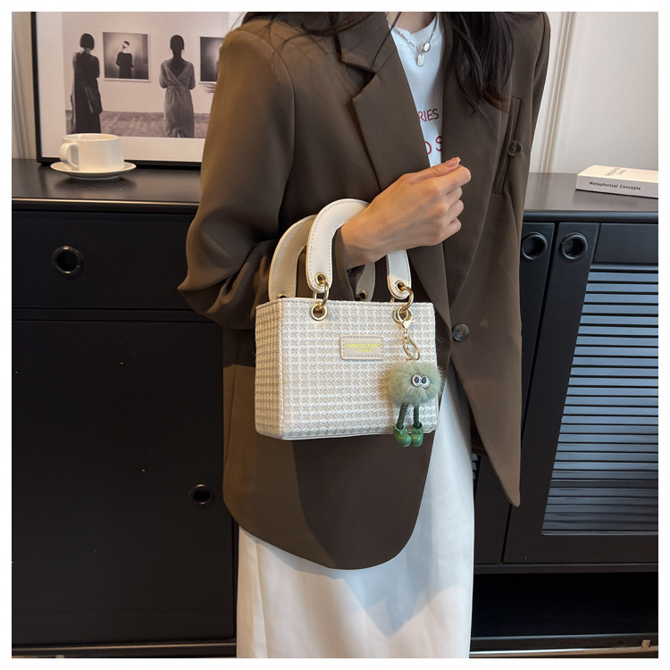 Zipper Closure Type Single Shoulder Strap Strap Type Women's Small Spring&summer Knit Cute Handbag