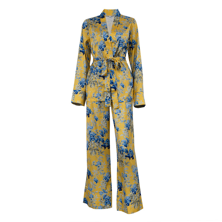 Conjunto de dos piezas de pantalones anchos de cintura alta con cordones y manga larga estampados de satén para otoño e invierno