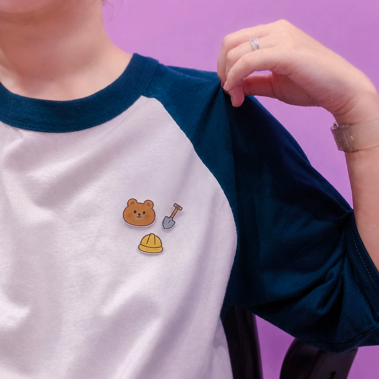 Acrylic Badge Pin Cute Bear Brooch, 3 cm Charming Cartoon Design, lightweight 0.003 kg