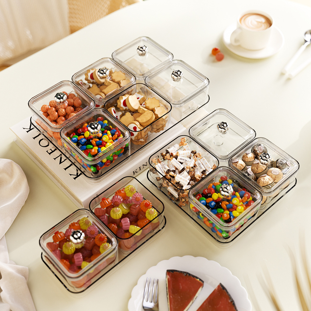 Platos de frutas secas de lujo ligero, productos de año nuevo sellados a prueba de humedad, divididos en cuadrículas, mesas de café de Sala de estar de gran capacidad, bocadillos, dulces y cajas de almacenamiento